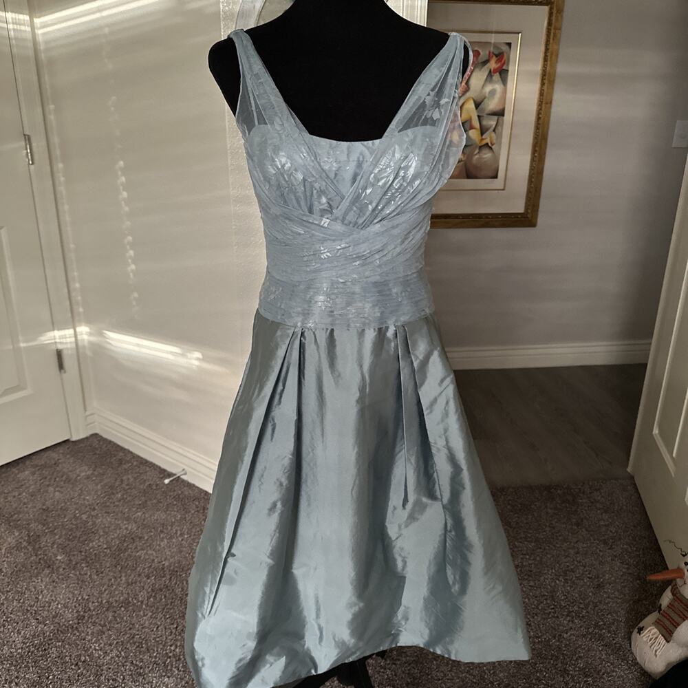 Rickie Freeman for Teri Jon Light Blue Lace Overlay Formal Dress 6 Vintage Look